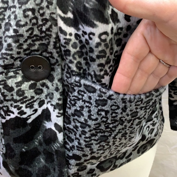 Ruby Rd. Petite Animal Print Jacket - Picture 4 of 6